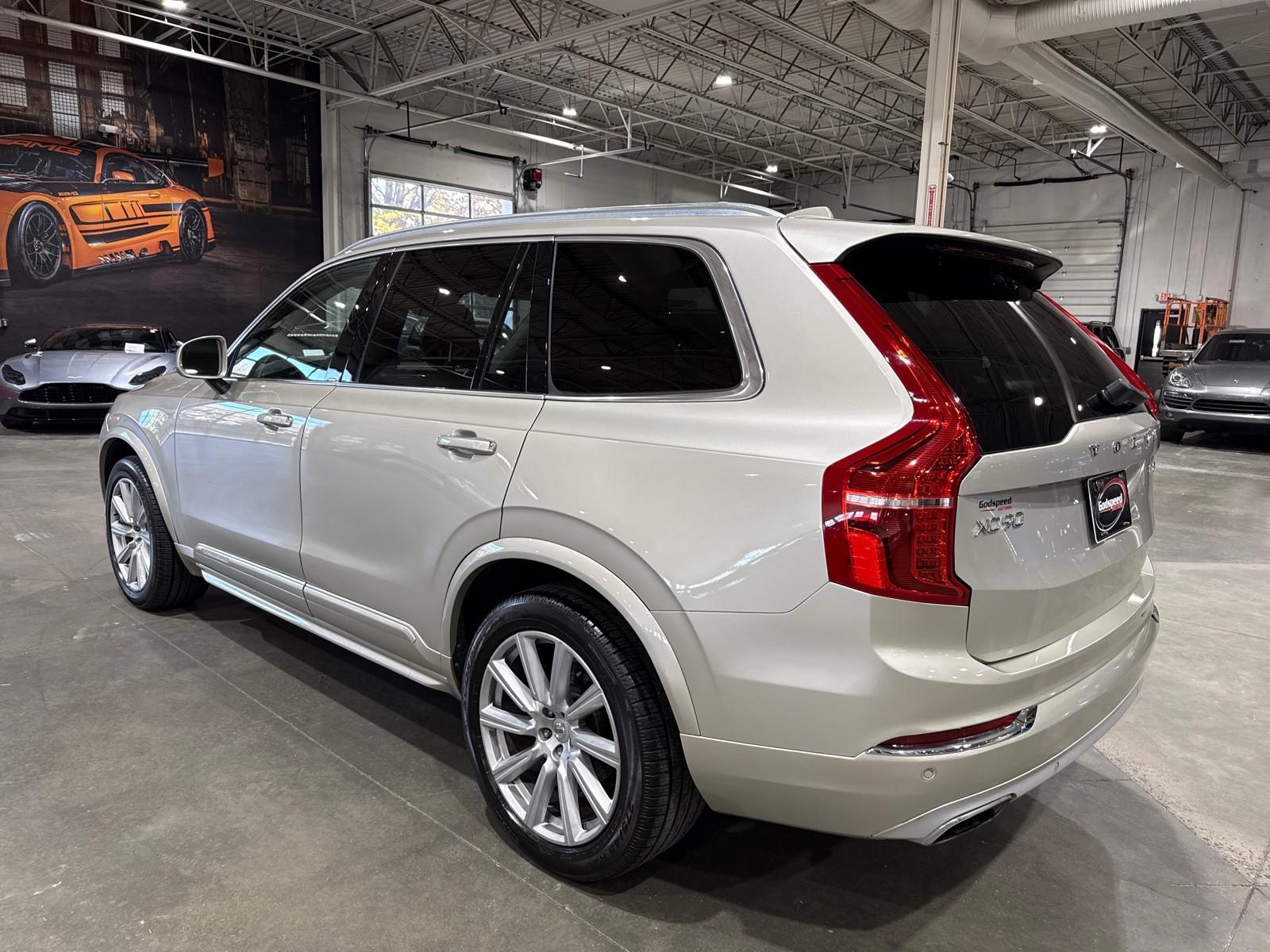 2016 Volvo XC90 T6 Inscription photo 3