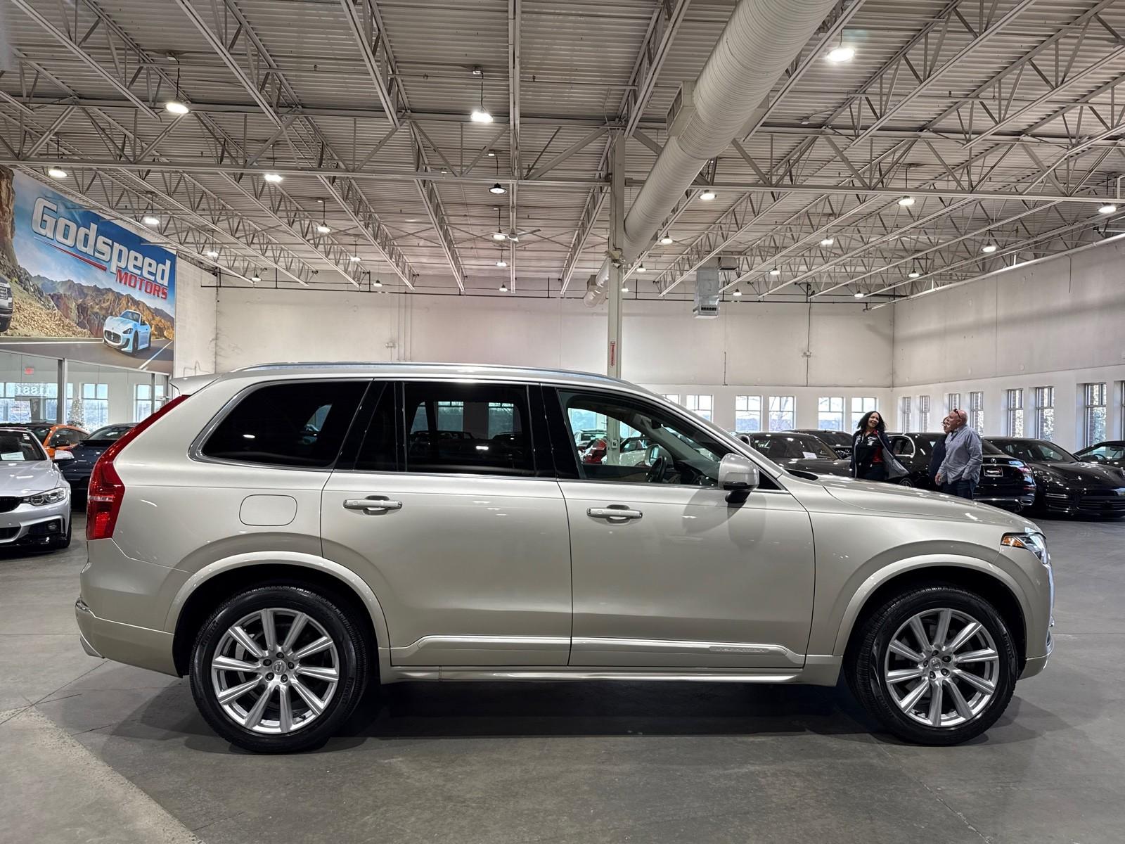 2016 Volvo XC90 T6 Inscription photo 4