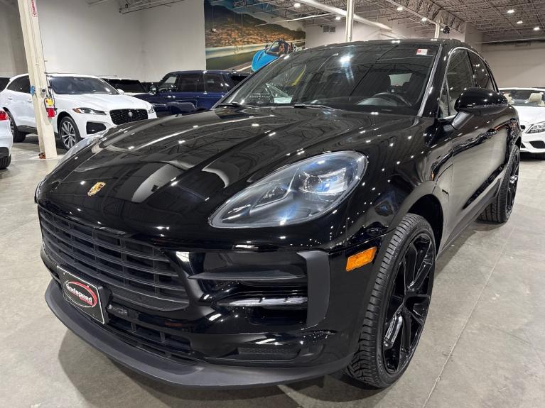 2021 Porsche Macan Base's photo