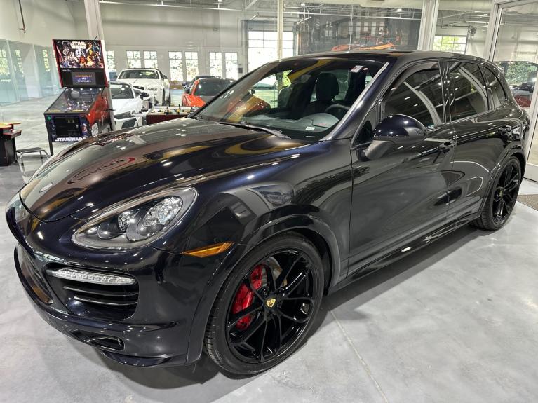 2014 Porsche Cayenne GTS