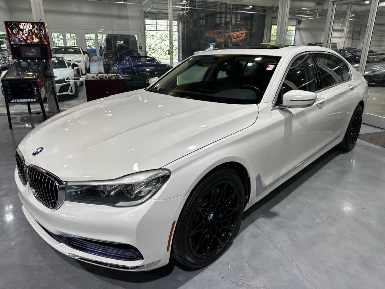 2017 BMW 7 Series 740i xDrive's photo