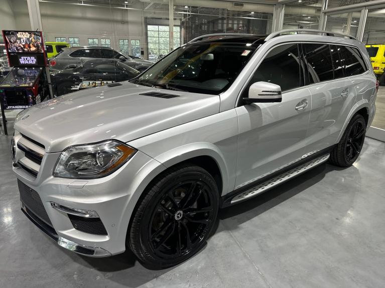 2016 Mercedes-Benz GL-Class GL550's photo