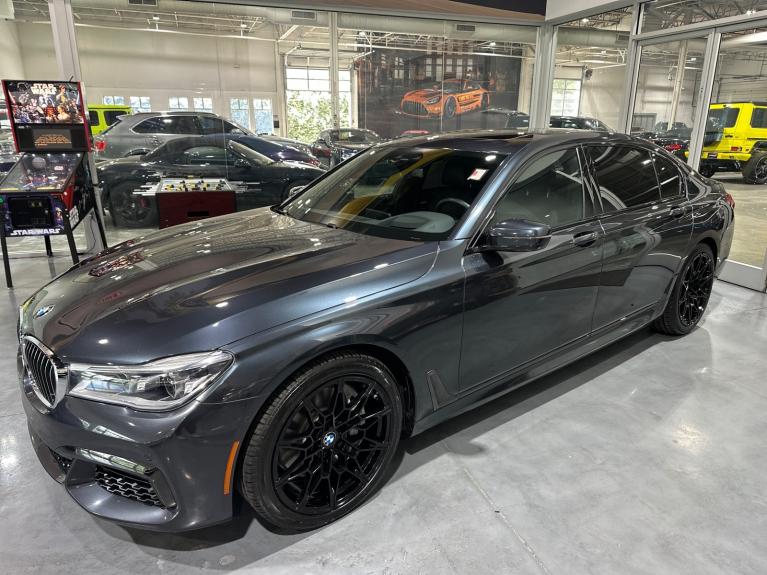 2018 BMW 7 Series 750i's photo