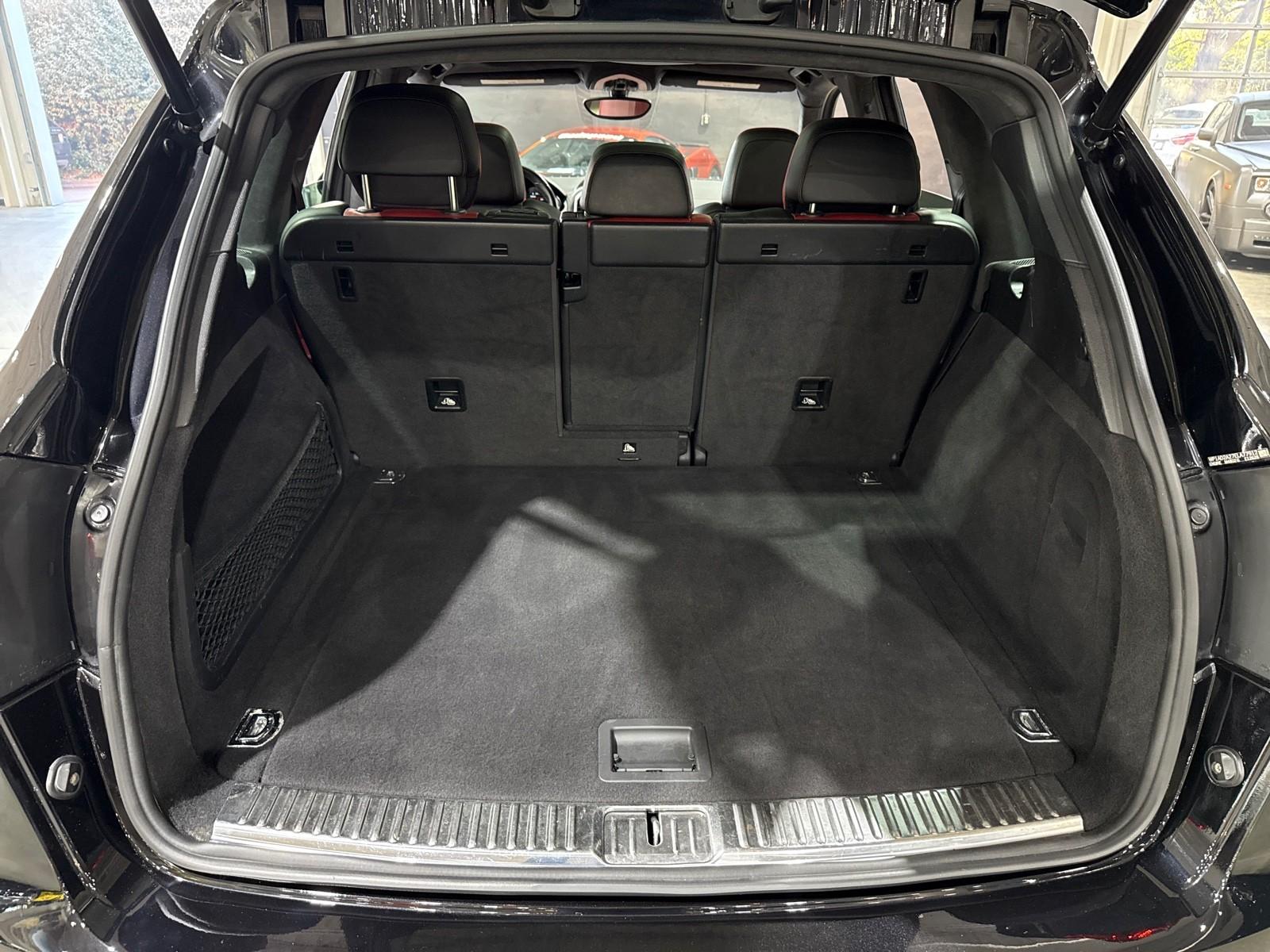 2014 Porsche Cayenne GTS photo 14
