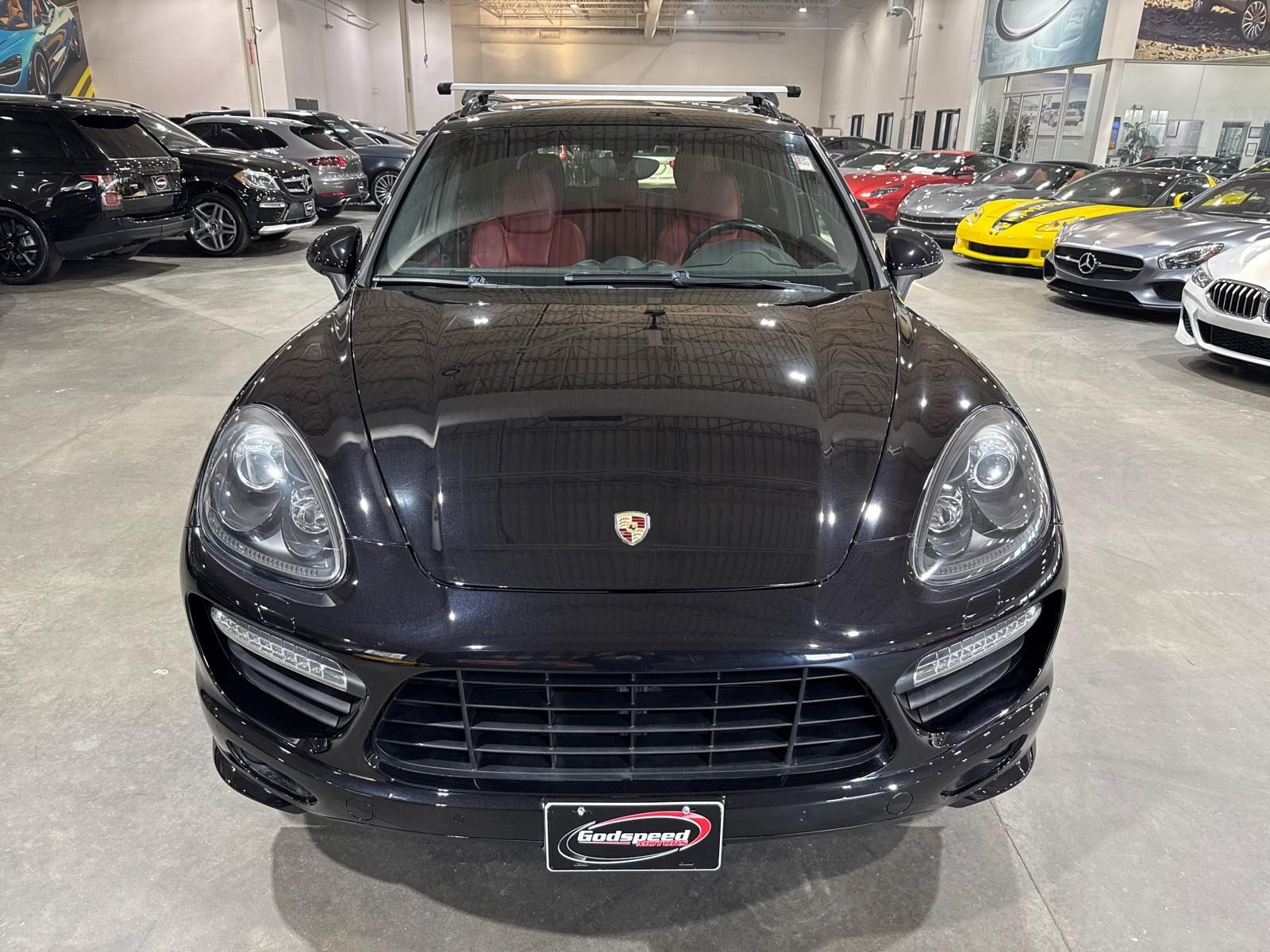 2014 Porsche Cayenne GTS photo 2