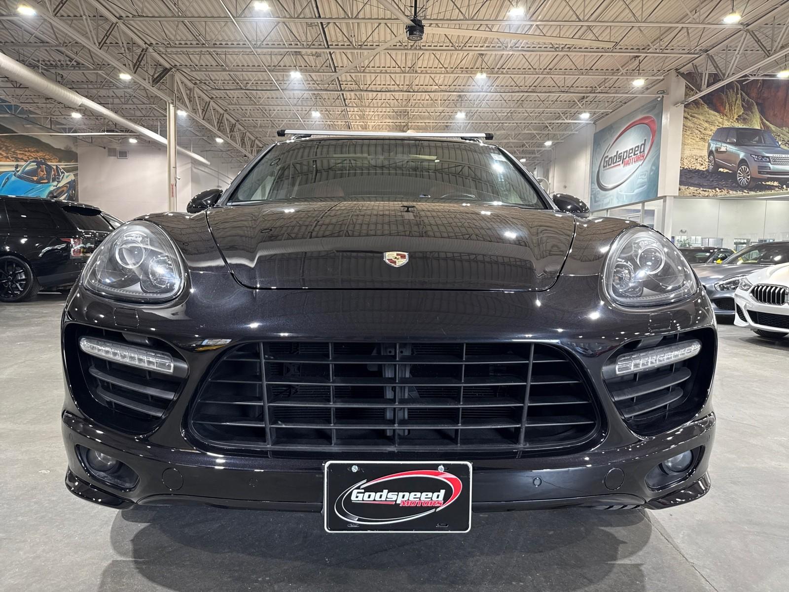 2014 Porsche Cayenne GTS photo 24