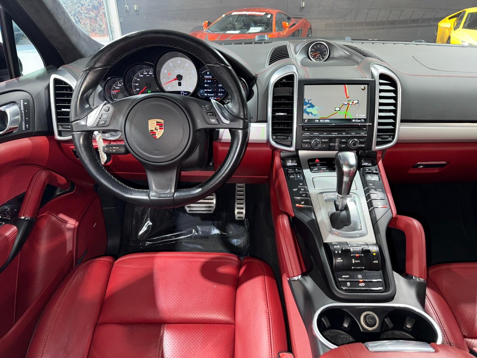 2014 Porsche Cayenne GTS photo 52
