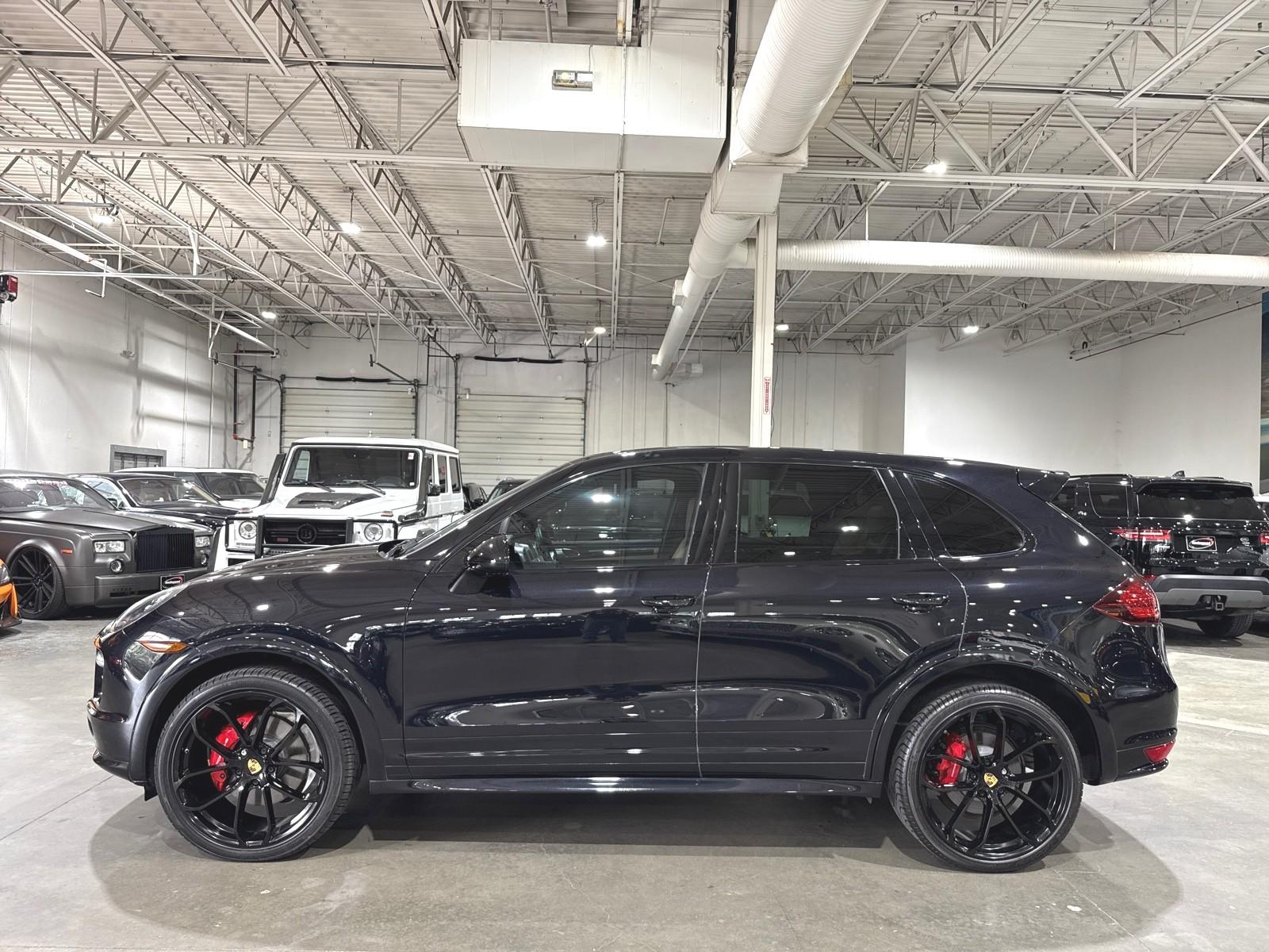 2014 Porsche Cayenne GTS photo 5