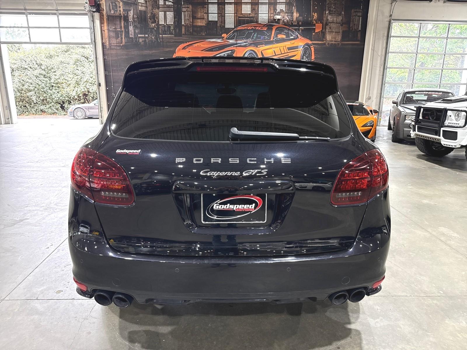 2014 Porsche Cayenne GTS photo 6