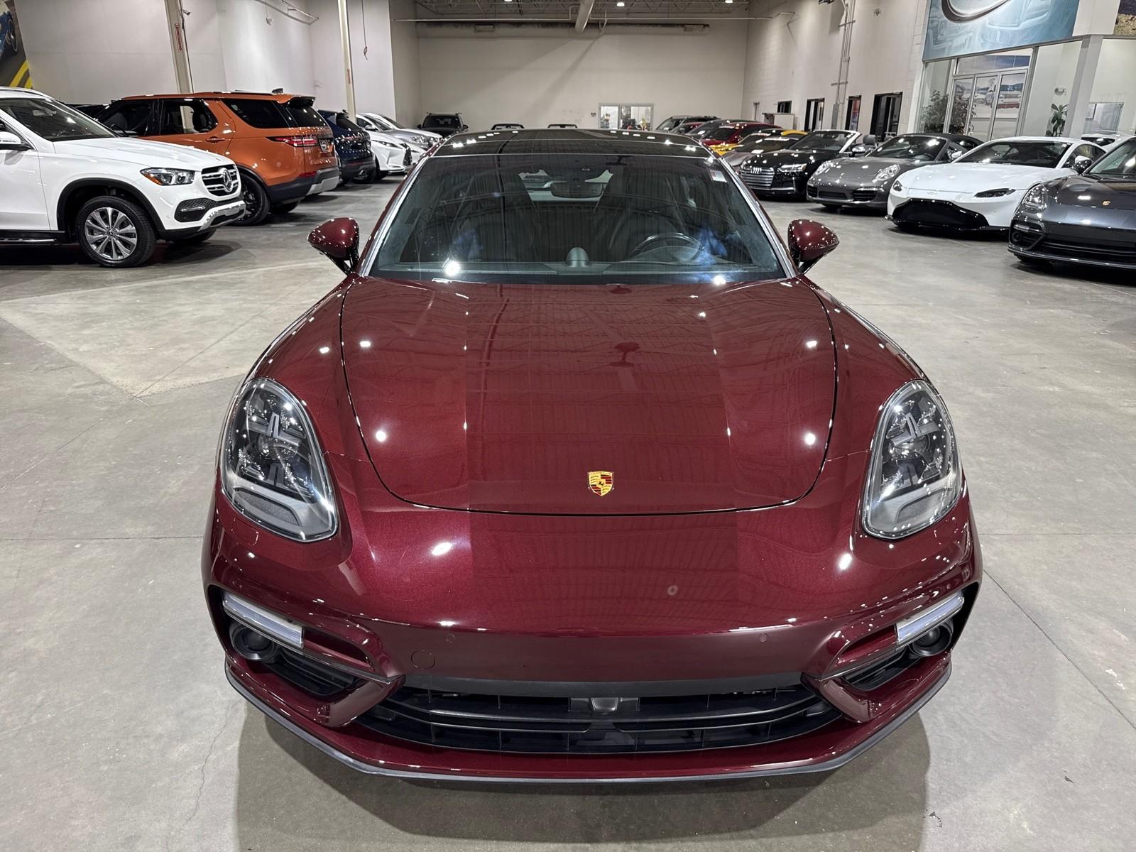 2018 Porsche Panamera Turbo Sport Turismo photo 2