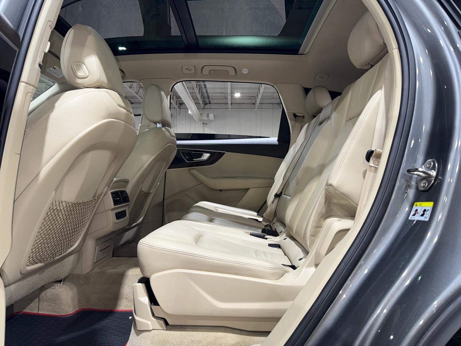 2017 Audi Q7 Premium Plus photo 12