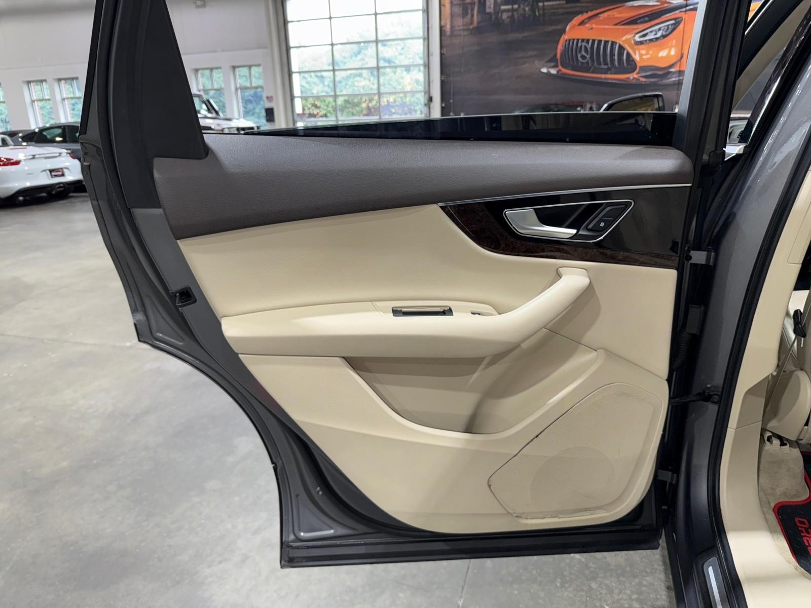 2017 Audi Q7 Premium Plus photo 49