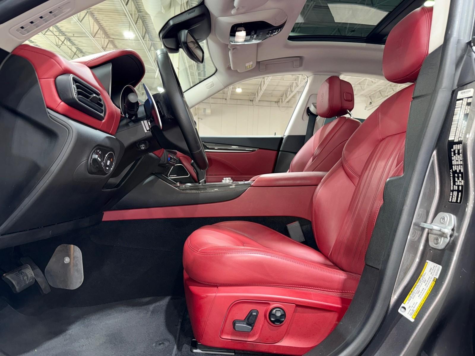 2017 Maserati Levante photo 10