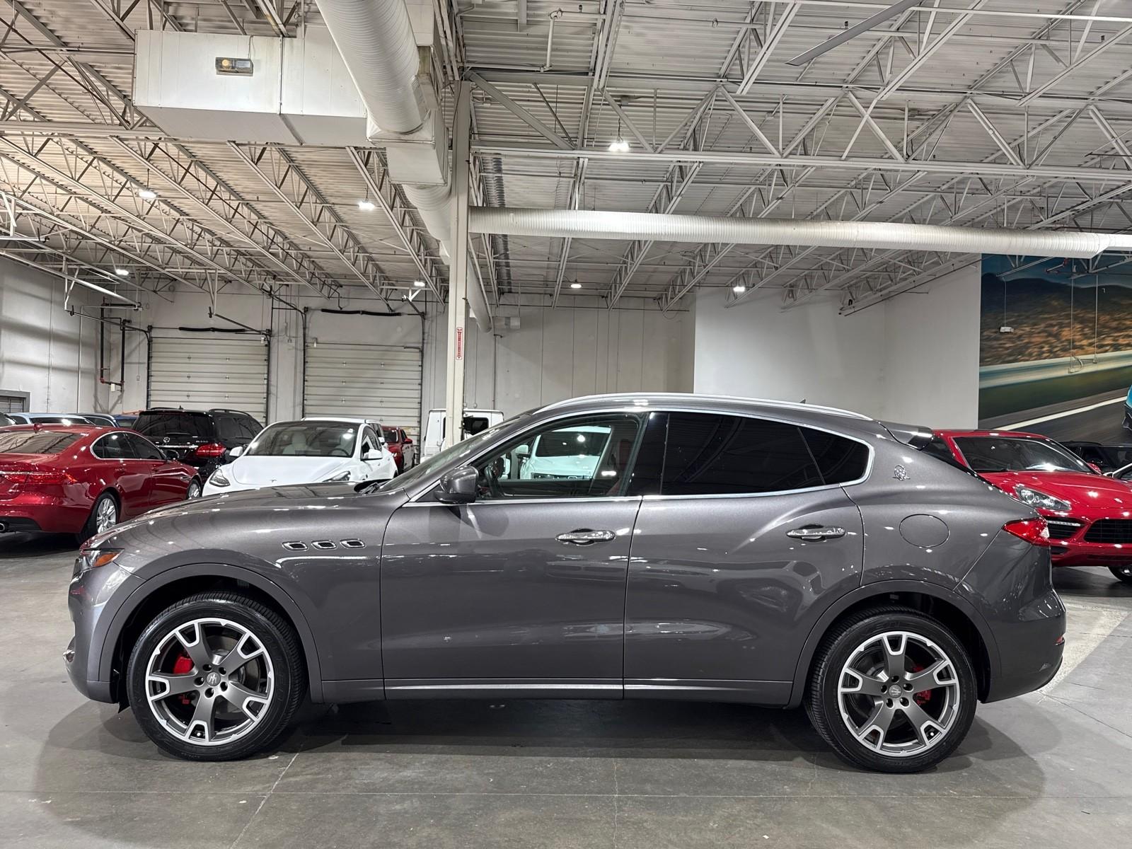 2017 Maserati Levante photo 31