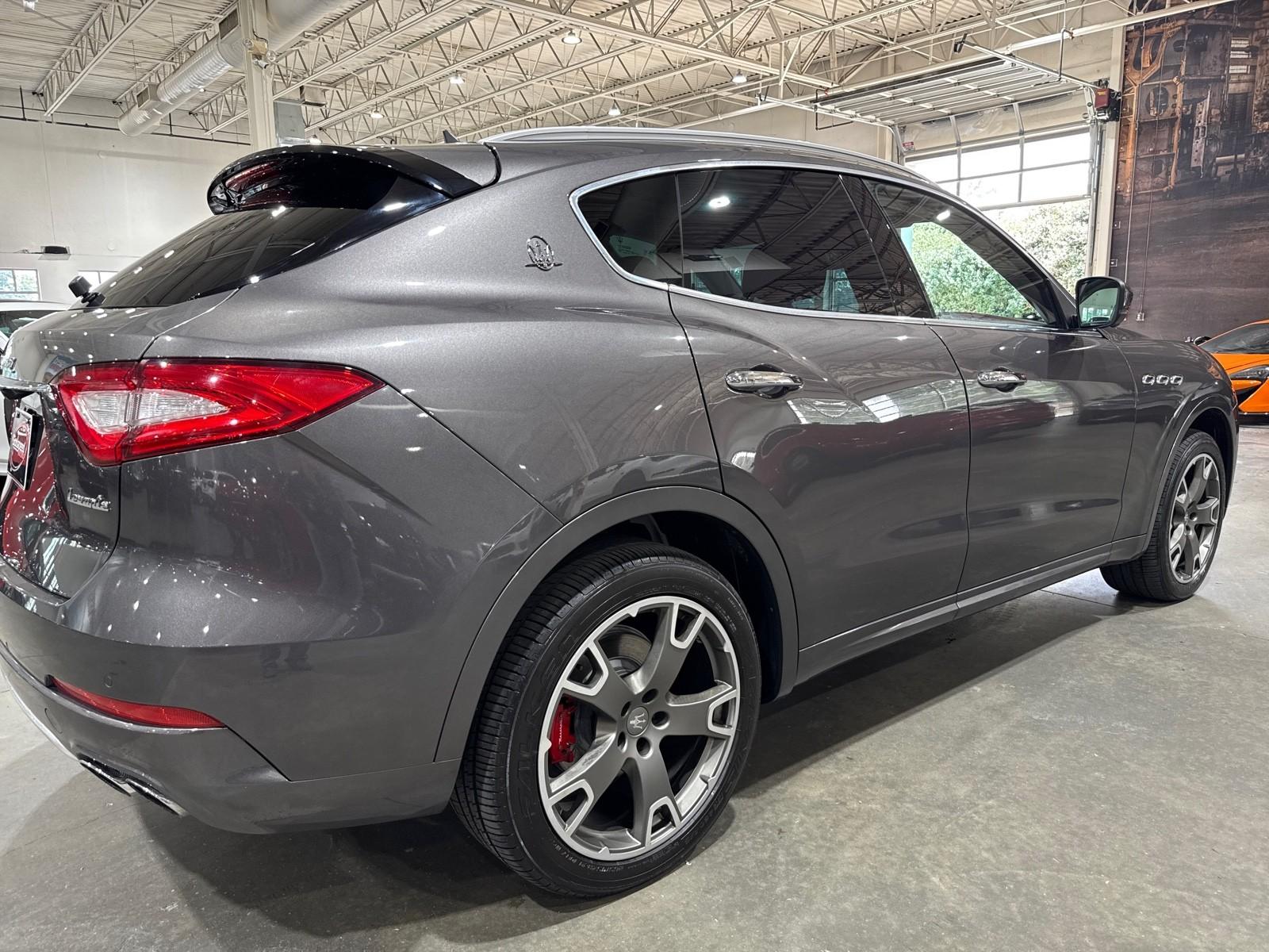 2017 Maserati Levante photo 32