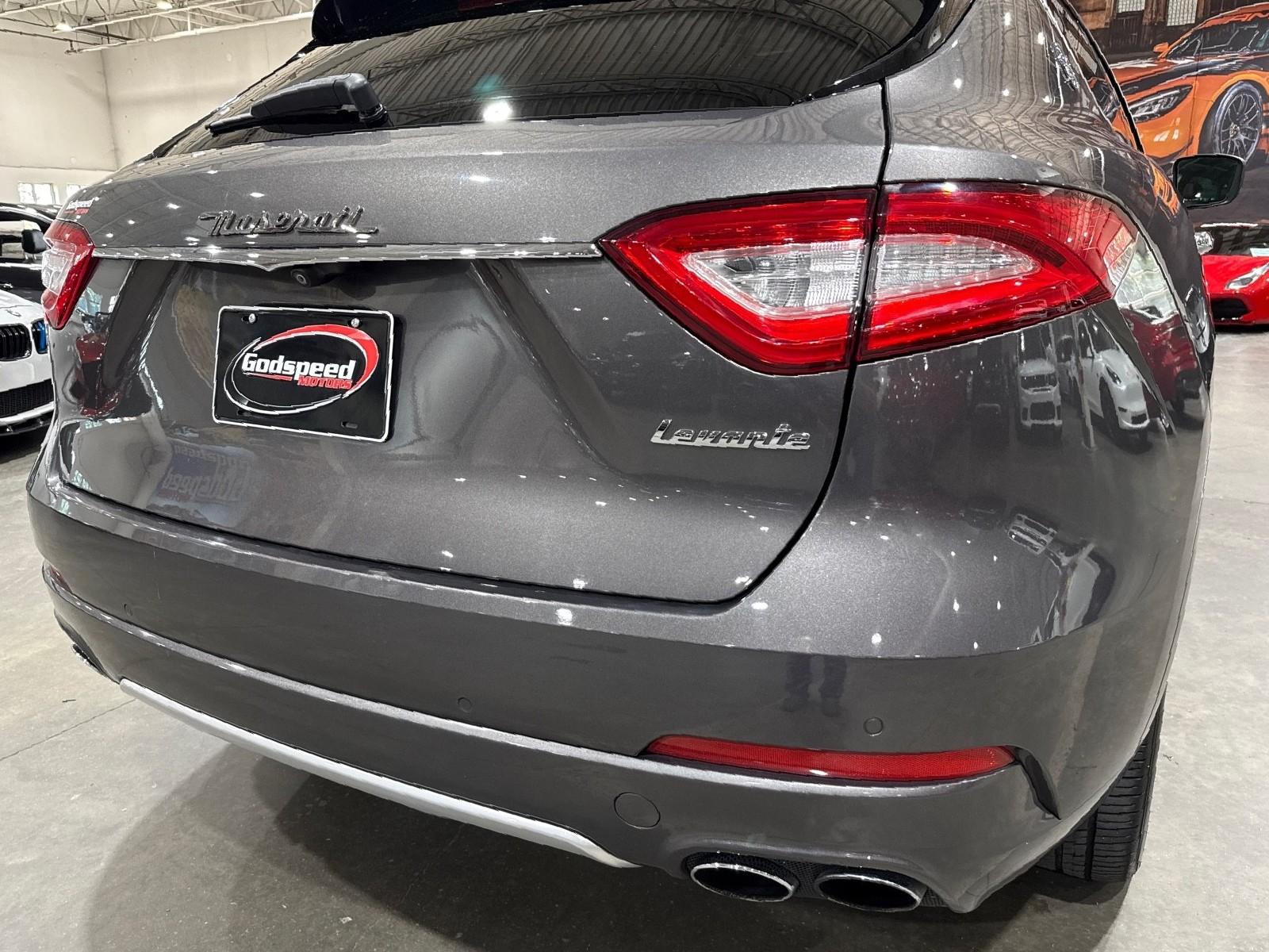 2017 Maserati Levante photo 35