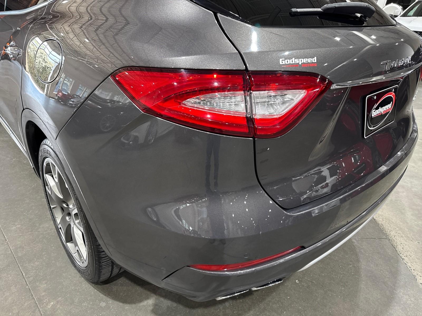 2017 Maserati Levante photo 38