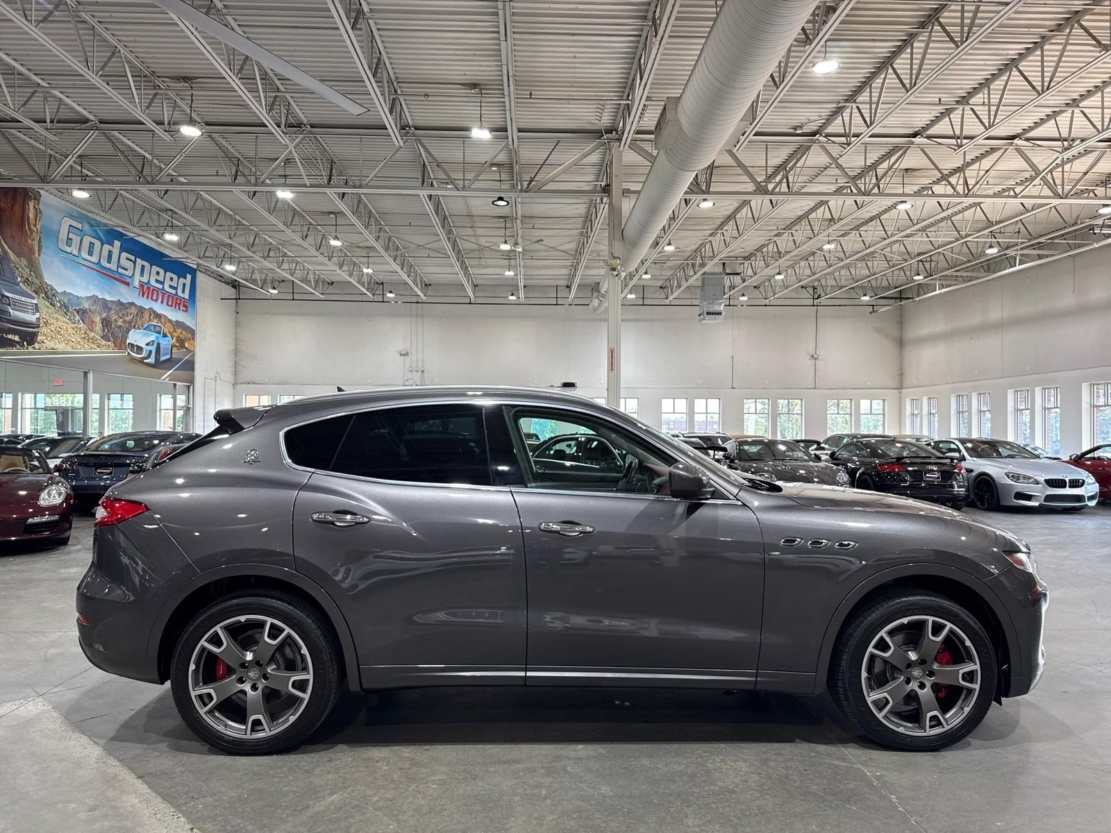 2017 Maserati Levante photo 5