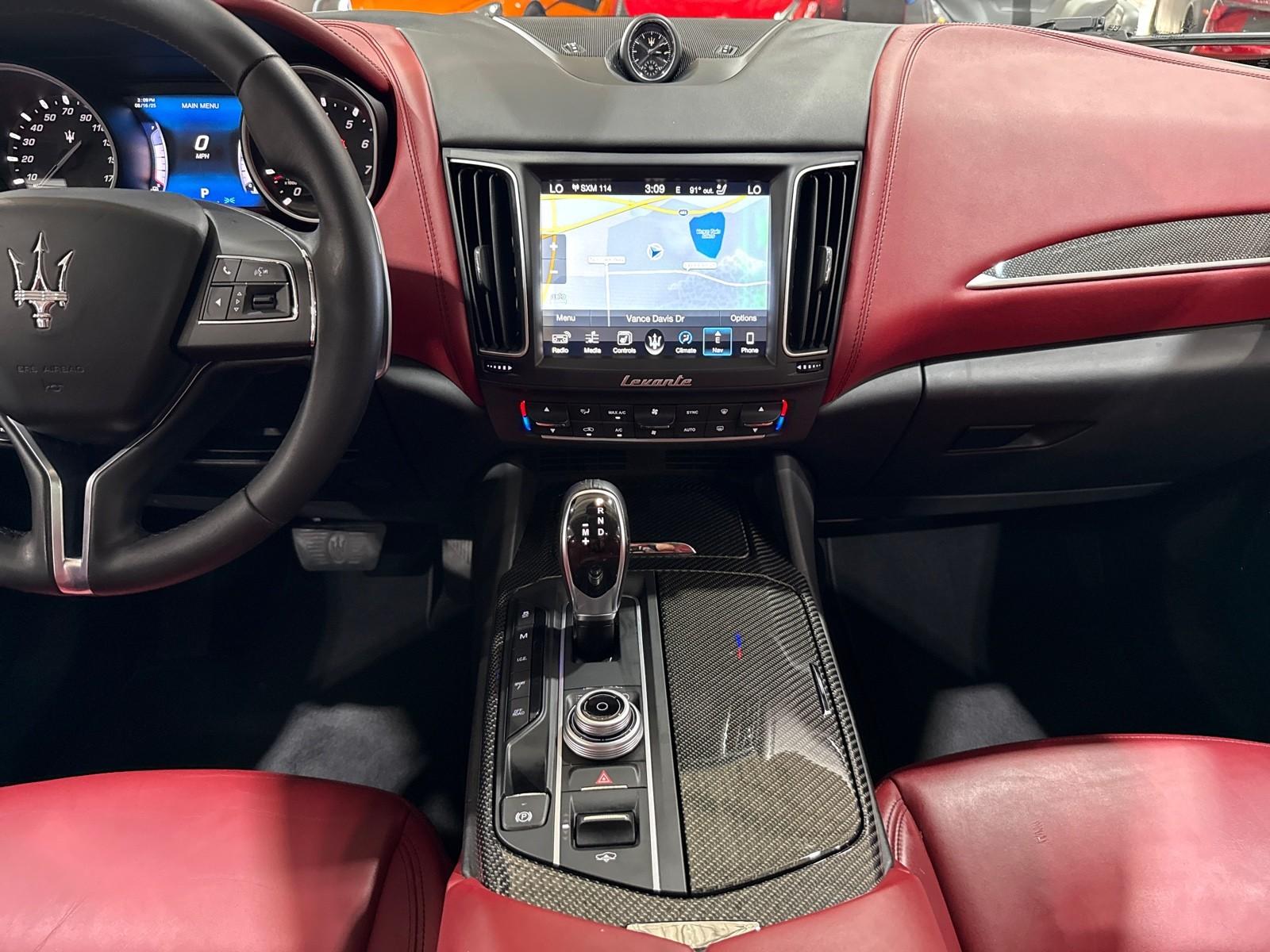 2017 Maserati Levante photo 61