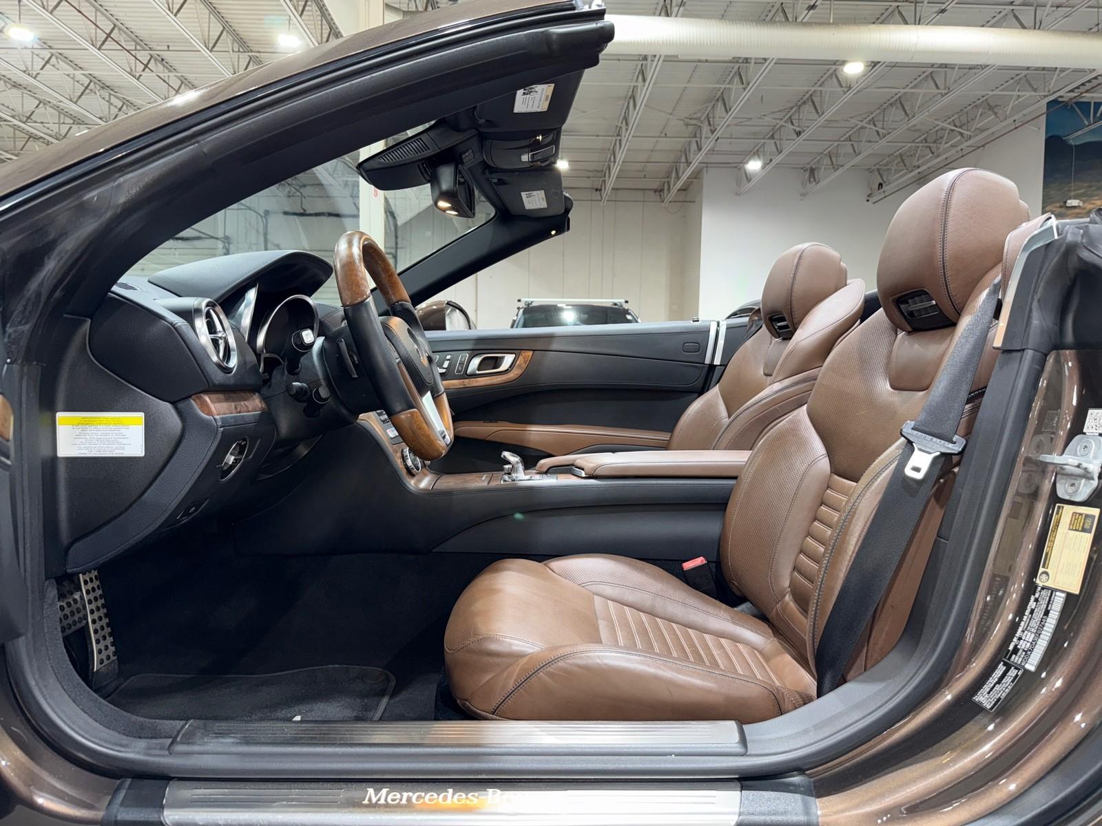 2014 Mercedes Benz SL 550 photo 5