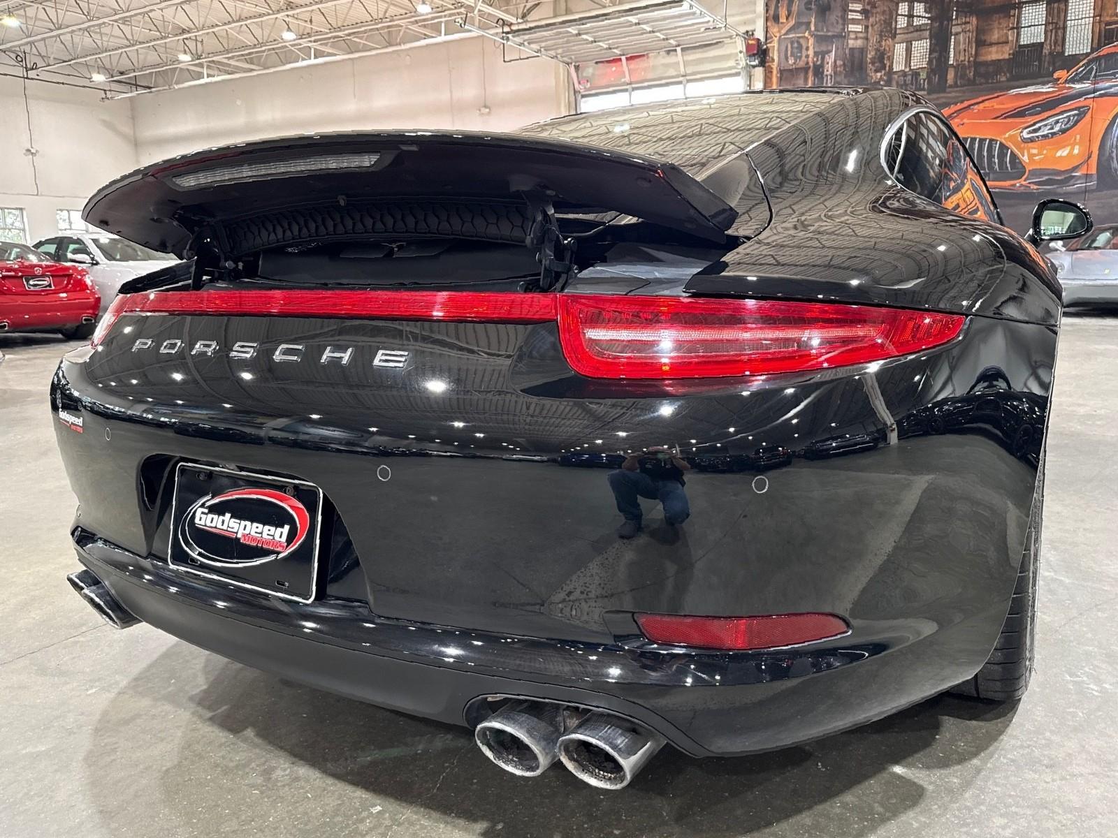 2015 Porsche 911 4S GTS photo 32