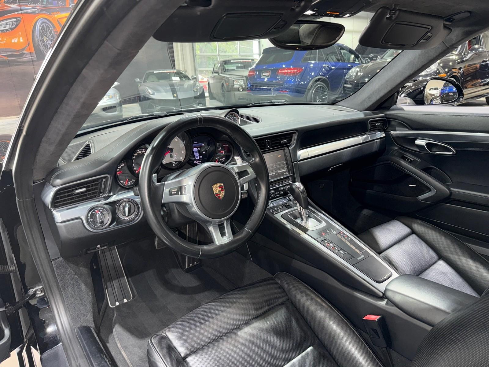 2015 Porsche 911 4S GTS photo 39