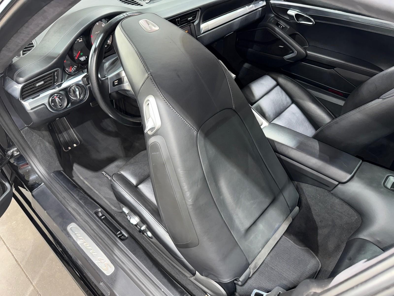 2015 Porsche 911 4S GTS photo 43