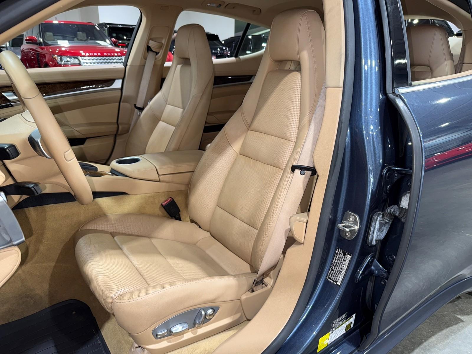 2014 Porsche Panamera 4S photo 7