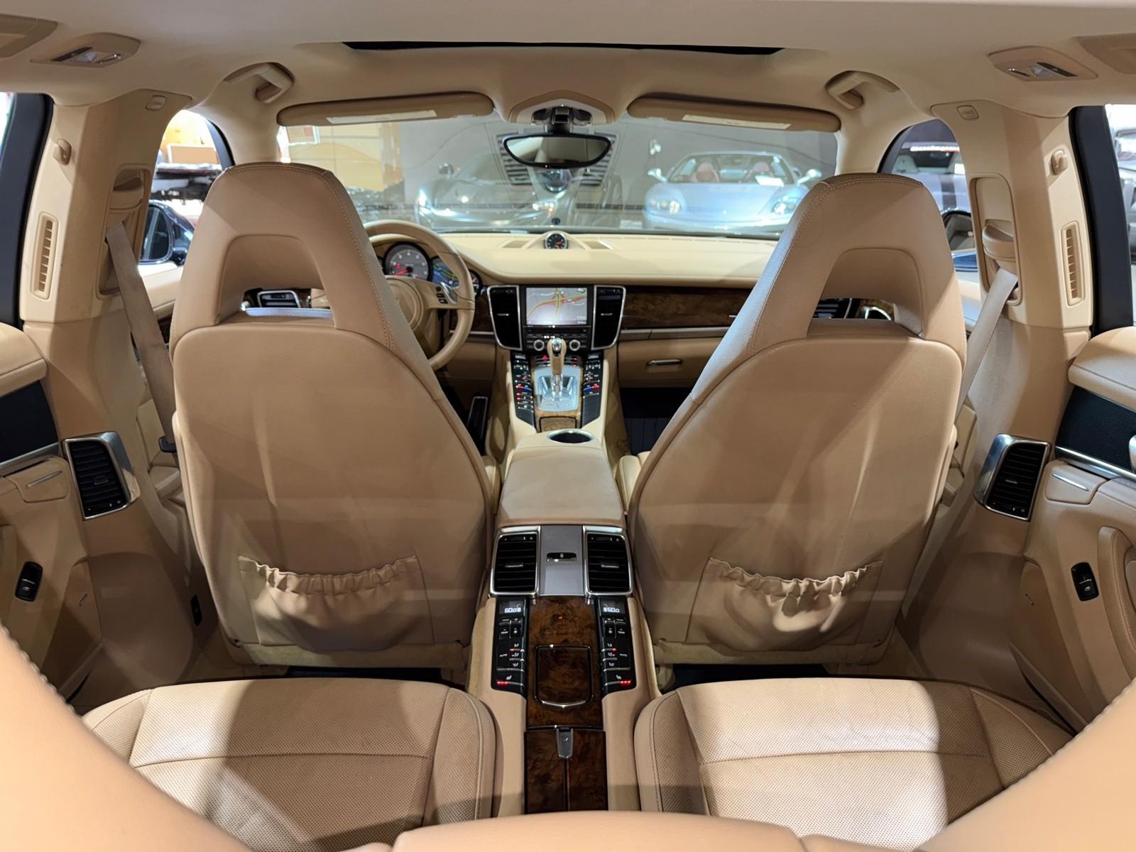 2014 Porsche Panamera 4S photo 12