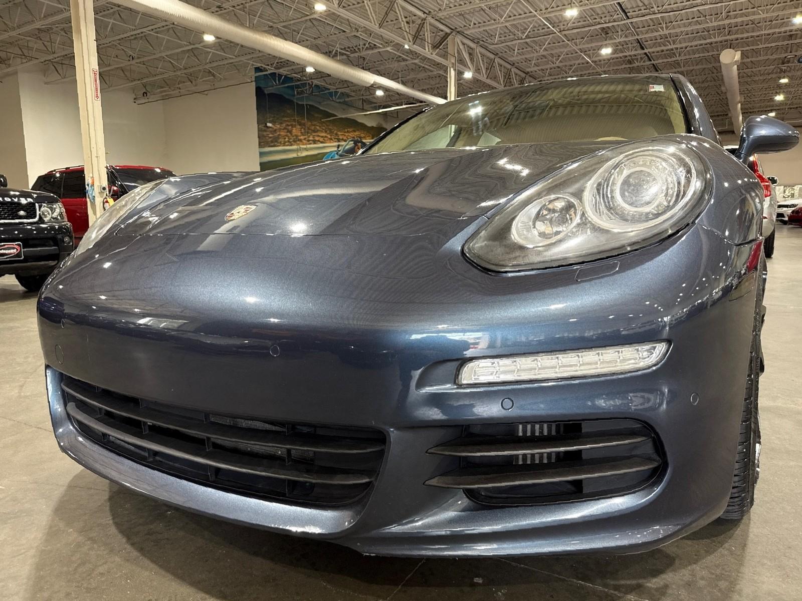2014 Porsche Panamera 4S photo 26