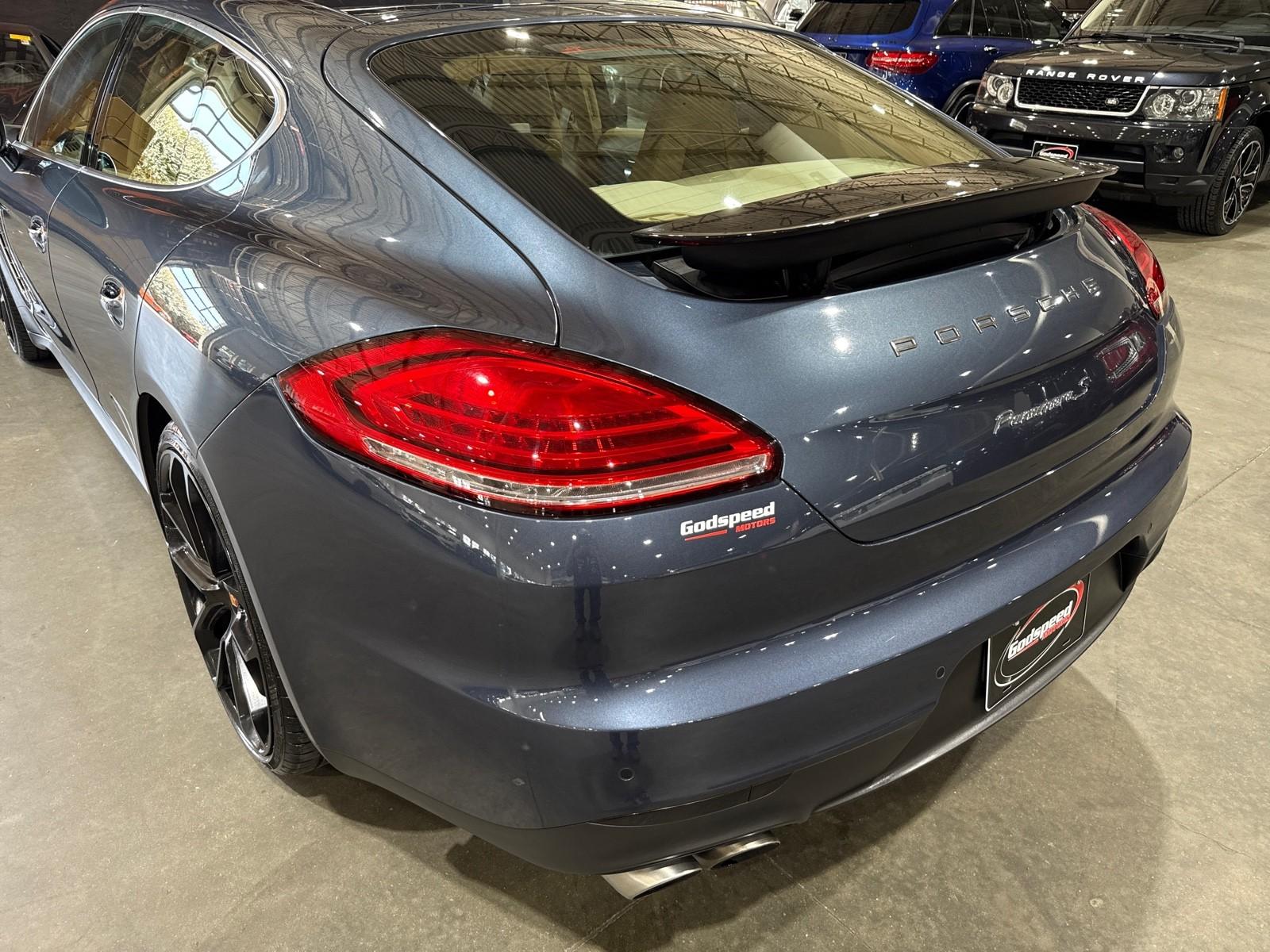 2014 Porsche Panamera 4S photo 39