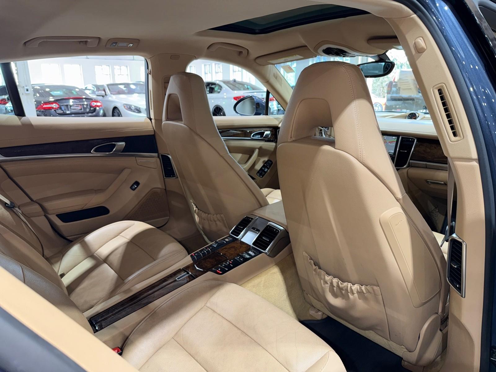 2014 Porsche Panamera 4S photo 52