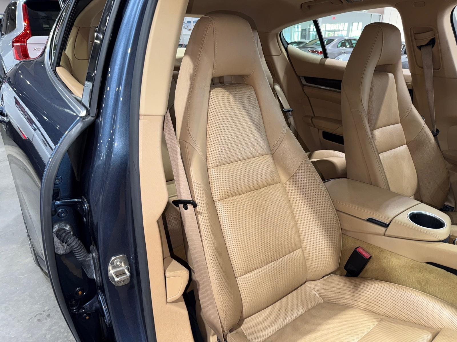 2014 Porsche Panamera 4S photo 55