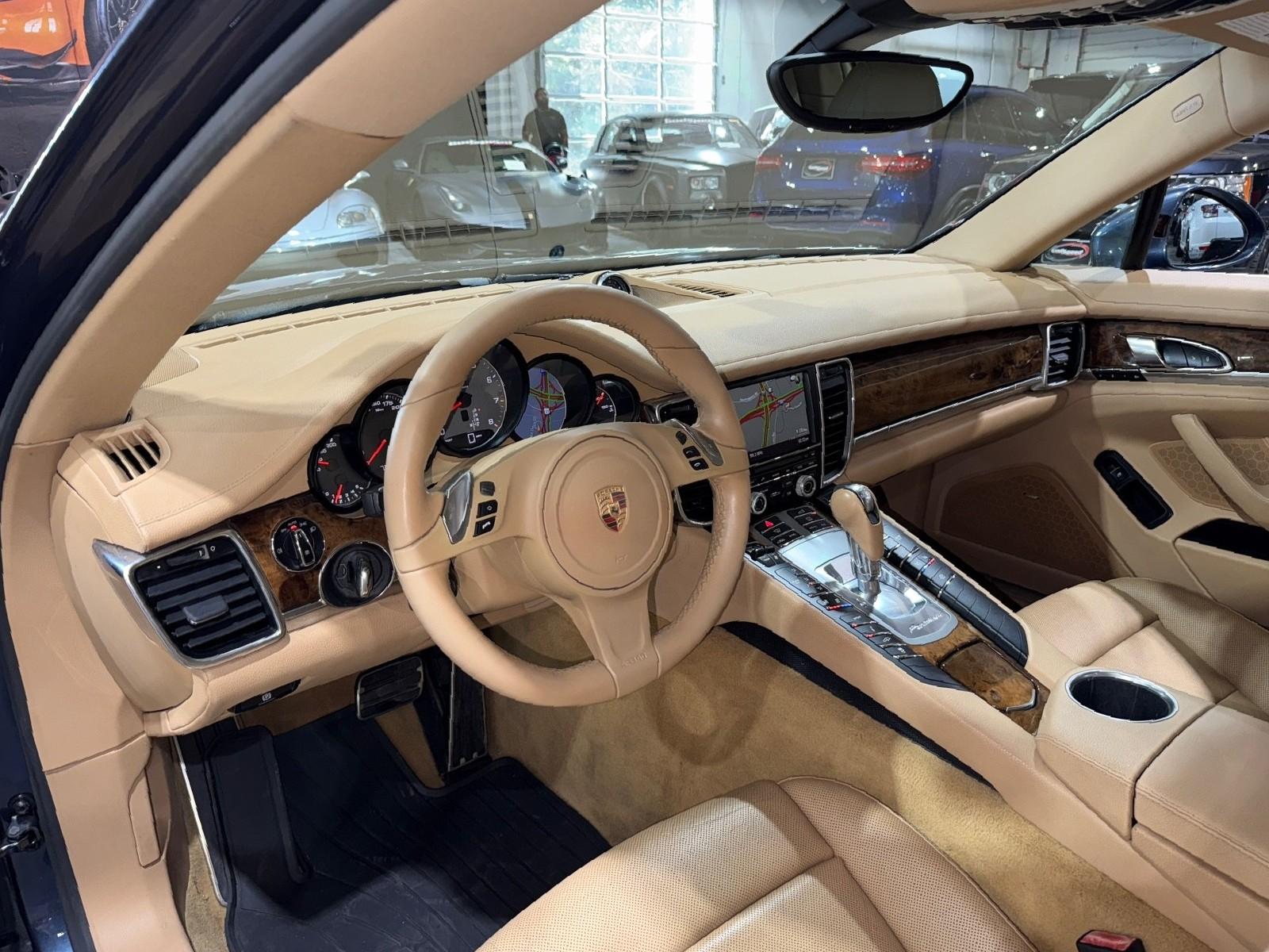 2014 Porsche Panamera 4S photo 5