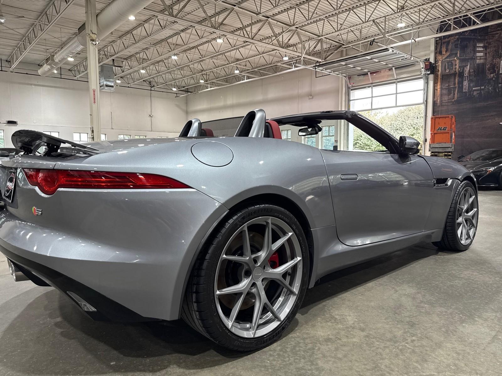 2014 Jaguar F-TYPE S photo 28