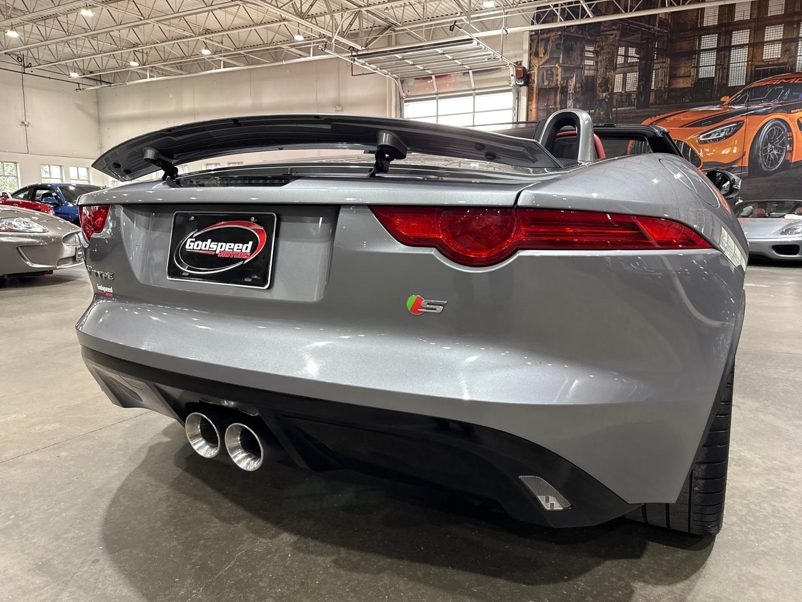 2014 Jaguar F-TYPE S photo 32