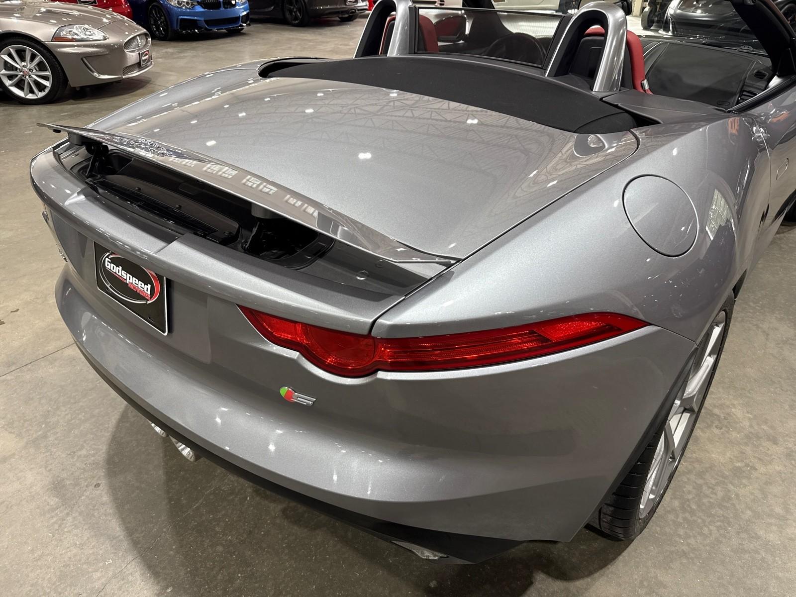2014 Jaguar F-TYPE S photo 34