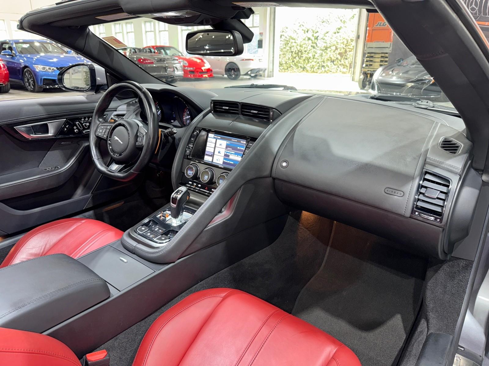 2014 Jaguar F-TYPE S photo 48